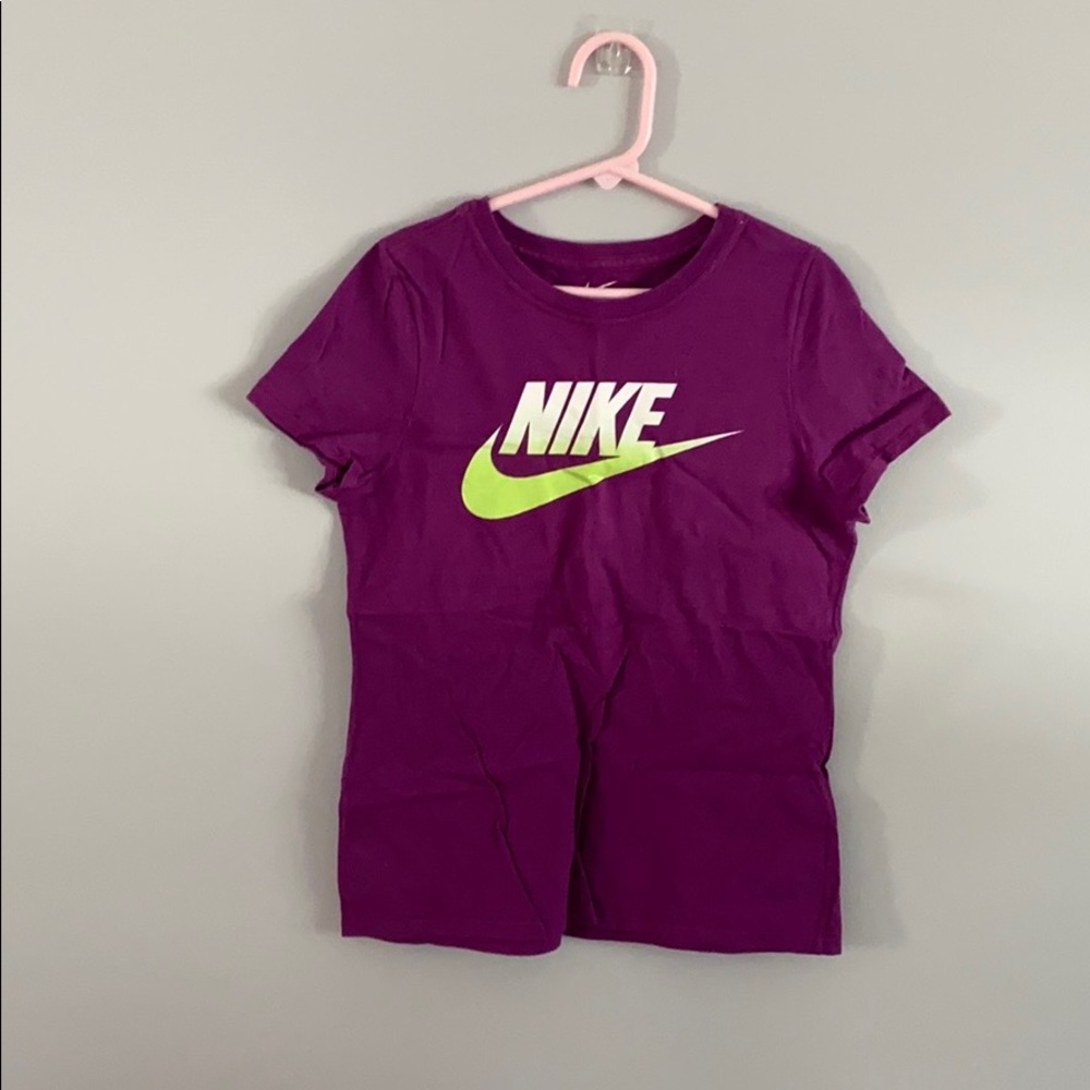 Nike Tee